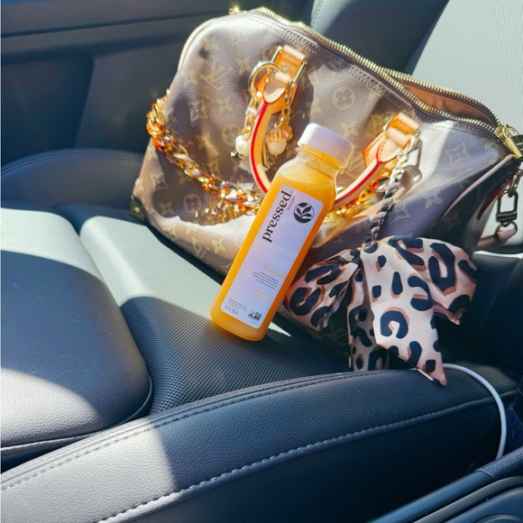 Meet your Posher, Anndria - Picture 2 of 5